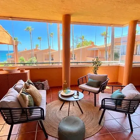 Apartment Ikram Front Beach Bermuda Beach Estepona