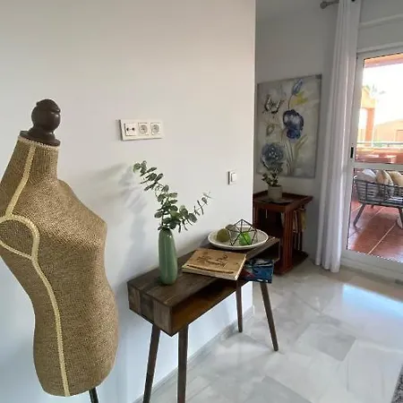 Ikram Front Beach Bermuda Beach Apartment Estepona